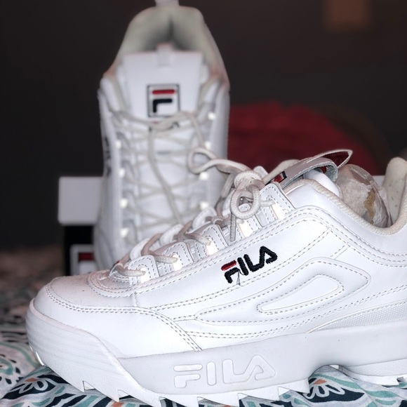 White FILA’s - Picture 1 of 3